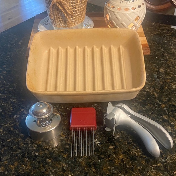 The Pampered Chef Other - The Pampered Chef Bundle Small Ridge Baker, Garlic Press, Cut n Seal, Veg Holder